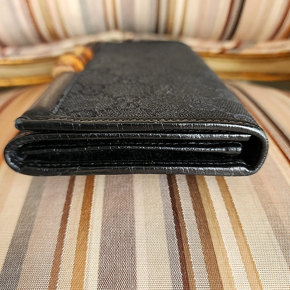 GUCCI Monogrammed Wallet with Bamboo Closure in Black I Size 7' X 3.5' inch - Picture 3 of 15